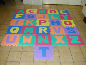 儿童游戏字母巧拼地垫－EVA无毒泡绵安全游戏垫